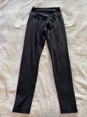 Pink Lily Black High-Waist Athletic Leggings
